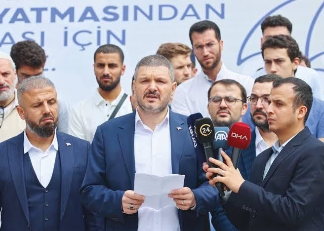 Müslüman Türk Milleti Ayakta!