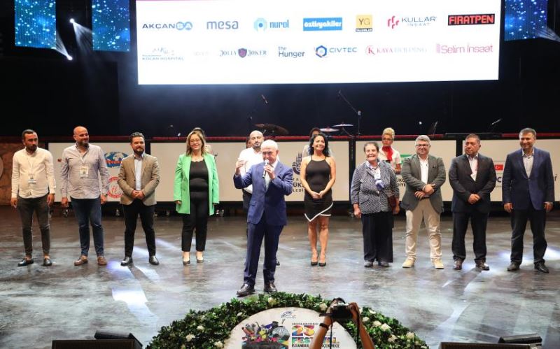 Festivale katkı sağlayan sponsorlara teşekkür plaket verildi