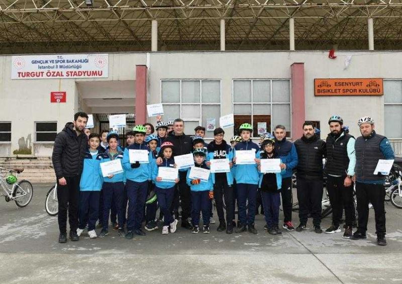 BAŞKAN BOZKURT SÖMESTİRDE ÇOCUKLARLA BULUŞTU