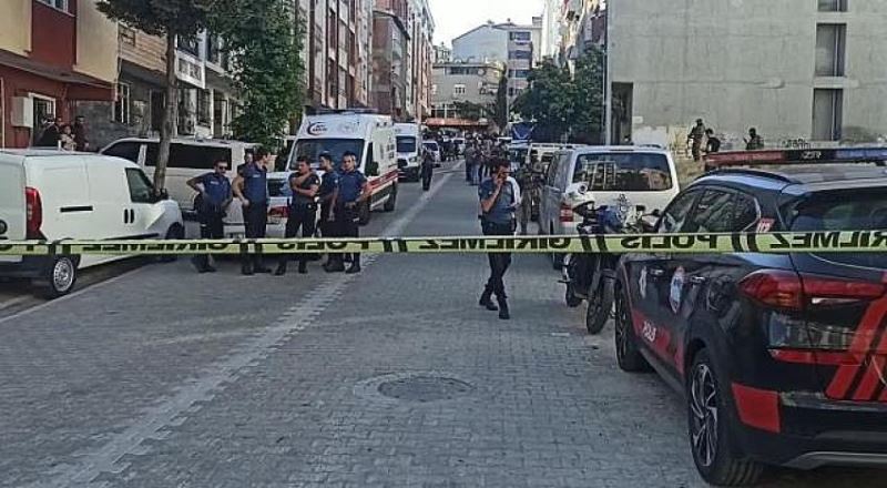 Esenyurt’ta katliam: 3 kardeşini öldürüp intihar girişiminde bulundu