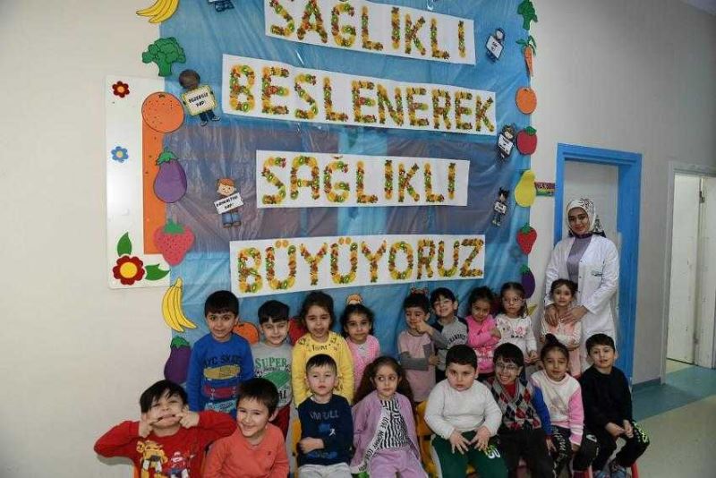 Esenyurt Belediyesi, belediye kreşlerinde eğitim alan öğrencilere yönelik ‘Sağlıklı Beslenme’ eğitimi veriyor