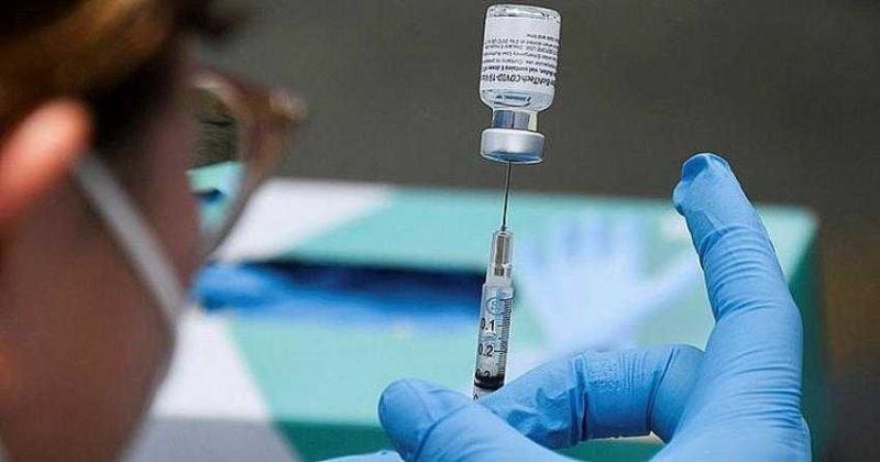  Dünyada bir ilk: Pfizer/BioNTech aşısında FDA