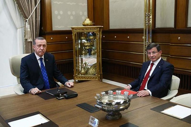 Davutoğlu: Erdoğan hesap vermeye hazır olacak