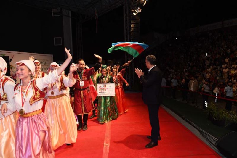 BARIŞ VE KARDEŞLİK FESTİVALİNDE GÖRKEMLİ FİNAL