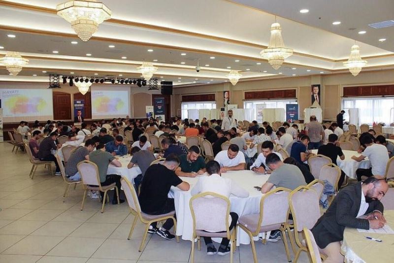 BAŞKAN BOZKURT İSTİHDAM HEDEFİNİ AŞTI: 41 BİN KİŞİ İŞE YERLEŞTİ