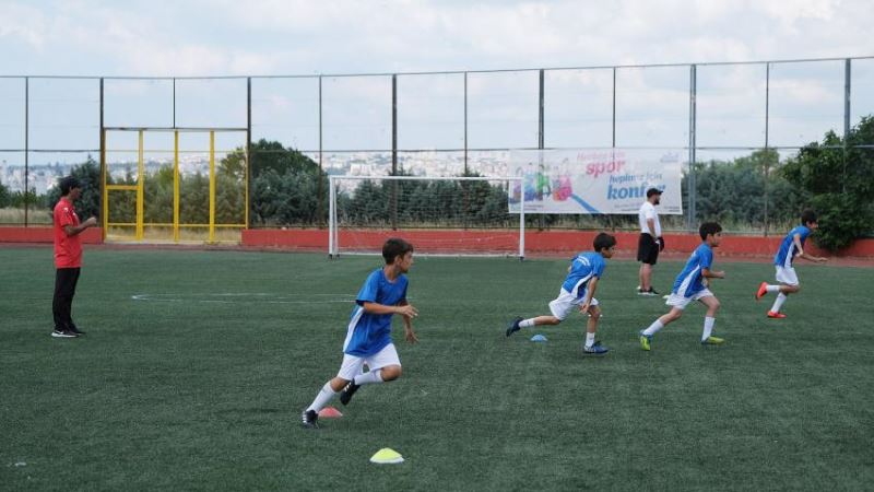 Büyükçekmece’de yaz spor okullarında eğitimler hızla devam ediyor