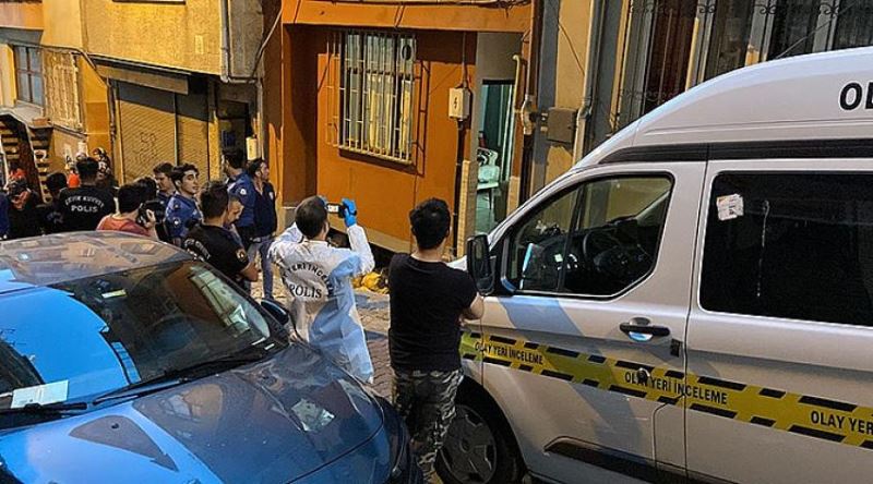 Evden çıkarılmak istenen kiracı ev sahibini bıçakladı