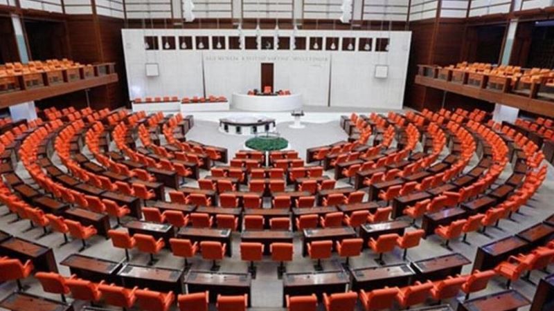 İktidardan af ve zam müjdeli seçim paketi